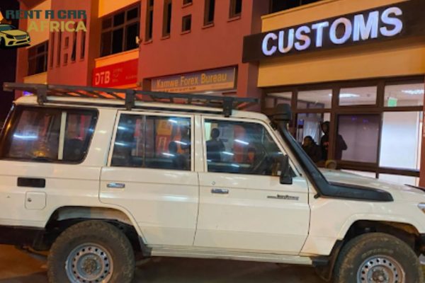 4x4 safari vehicle hire Uganda